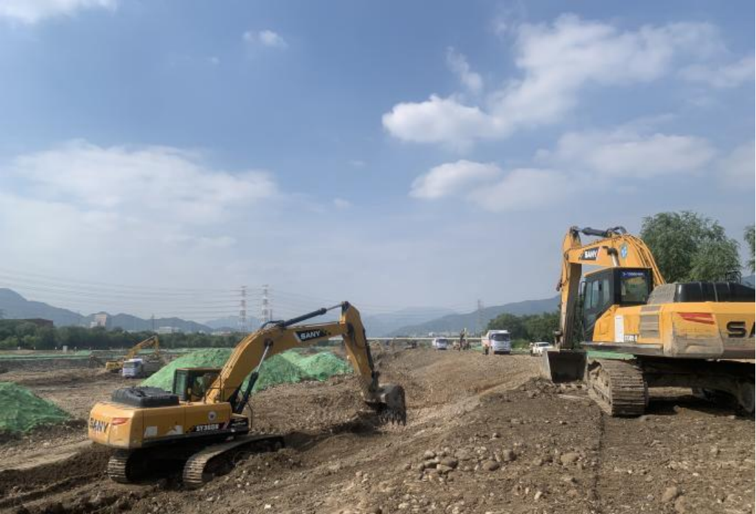 中秋“不打烊” BG视讯官网北京段灾后复原沉建项目施工忙 中秋“不打烊” BG视讯官网北京段灾后复原沉建项目施工忙